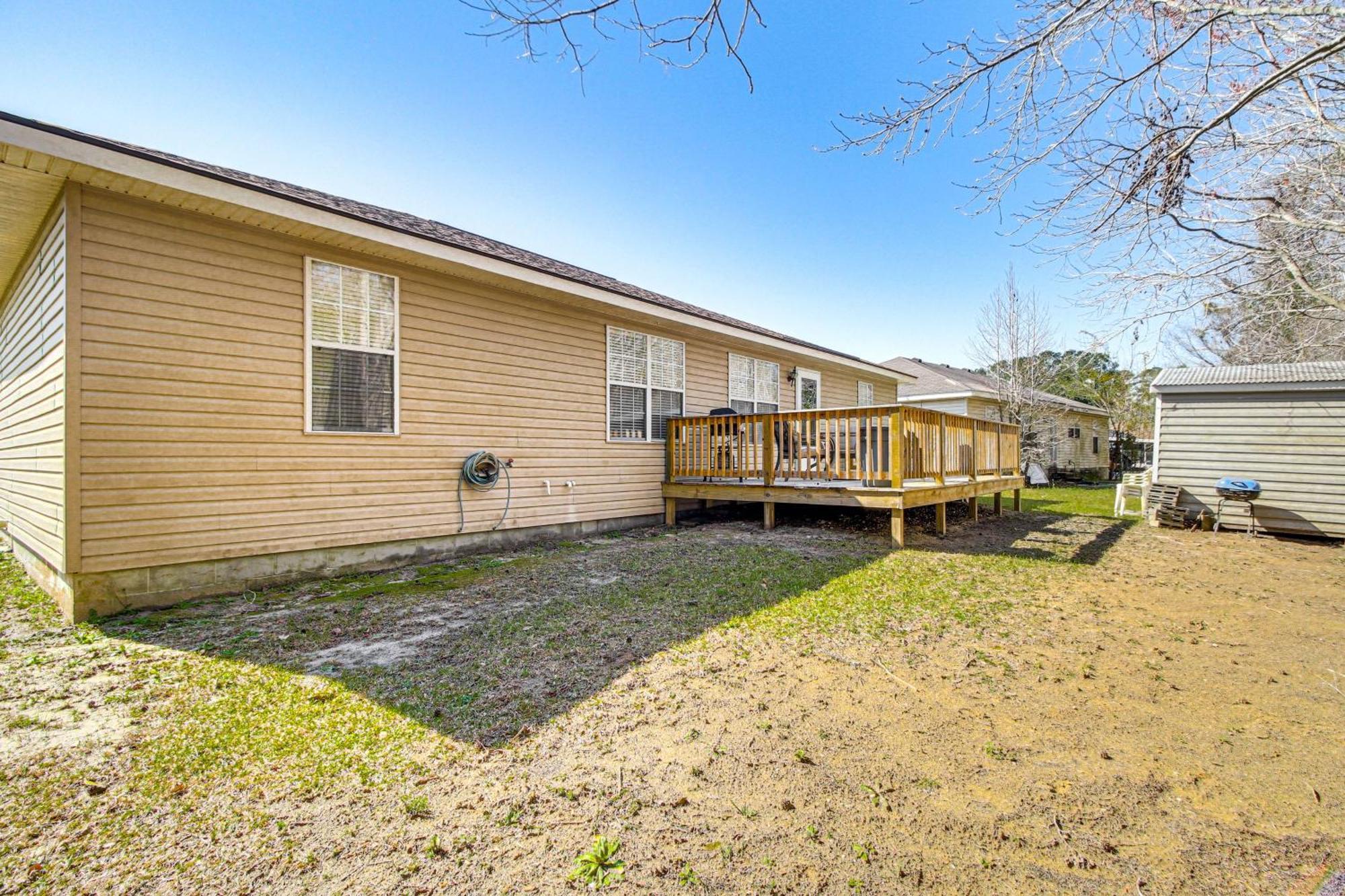 Holiday home 3 Mi To Hunter Army Airfield With Serene Deck *